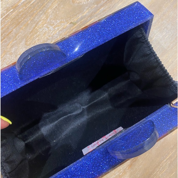 BARI LYNN CRAZY COOL GLITTERED ACRYLIC BOX CLUTCH - Picture 5 of 5